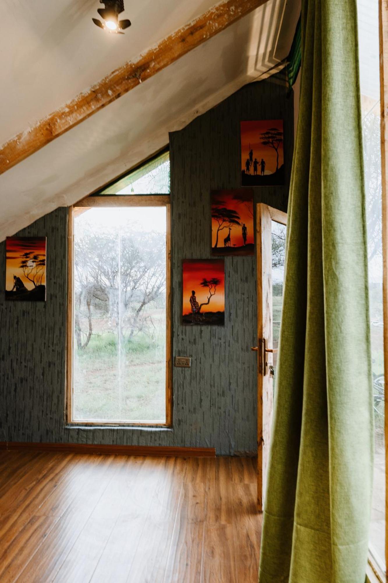 Kilimanjaro View Cabin-Amboseli Oloitokitok Esterno foto