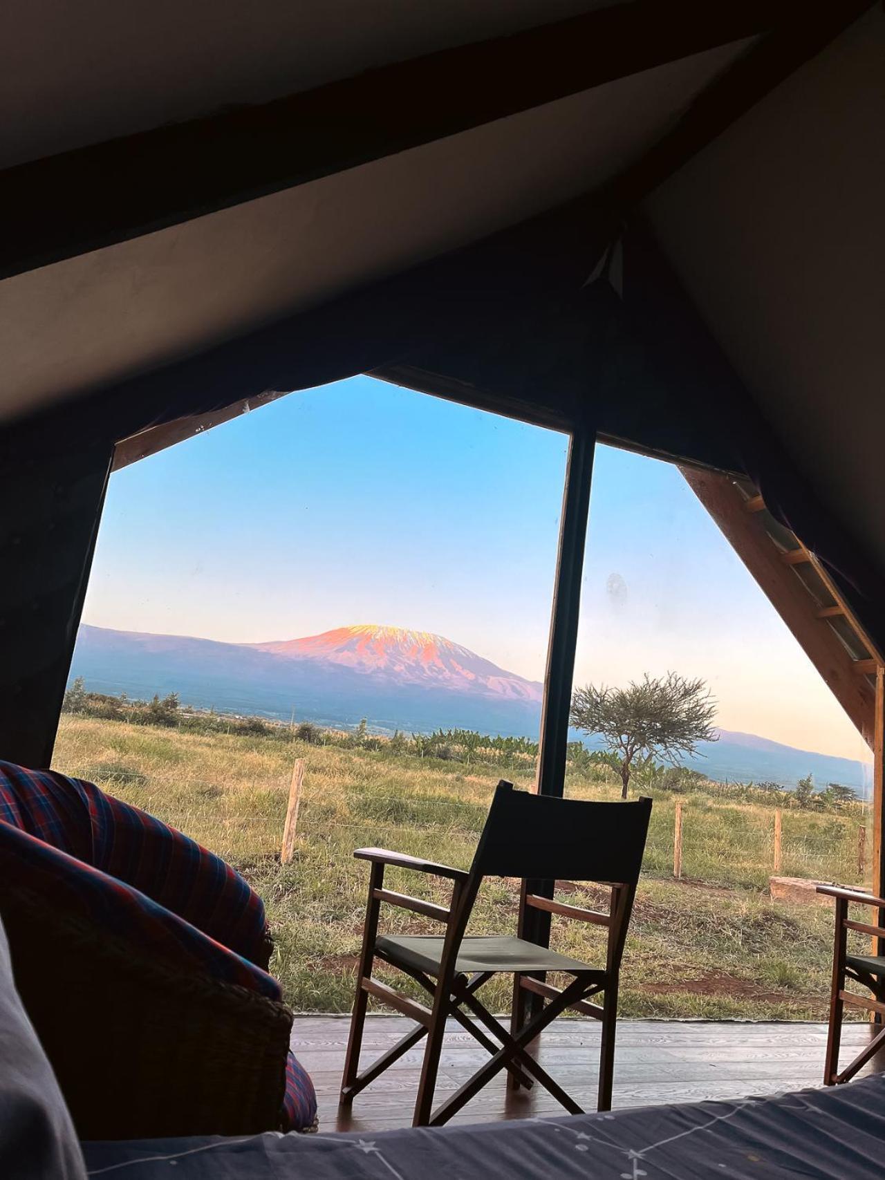 Kilimanjaro View Cabin-Amboseli Oloitokitok Esterno foto